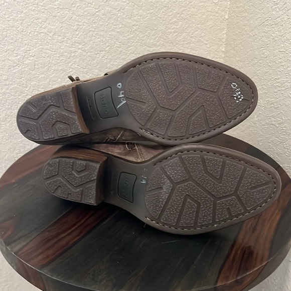 Born Women Brown Bootie with Faux Lace-Up Design - Picture 6 of 8